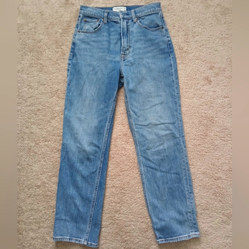 Abercrombie & Fitch Curve Love Ankle Straight Ultra High rise Jeans size 26